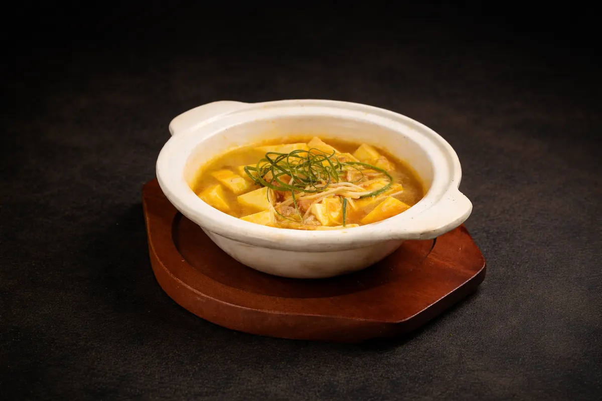 金黃蟹黃豆腐｜Golden Crab Roe Tofu
